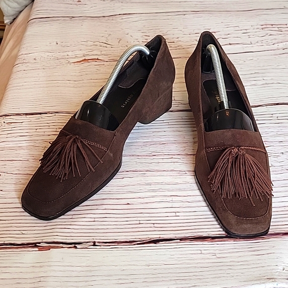 MAKE AN OFFER... ELEGANT! Deep Chocolate Brown Suede Tassled  Loafer Size 8 - Picture 6 of 10